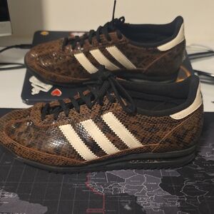 Adidas Brown and Whites Sneakers